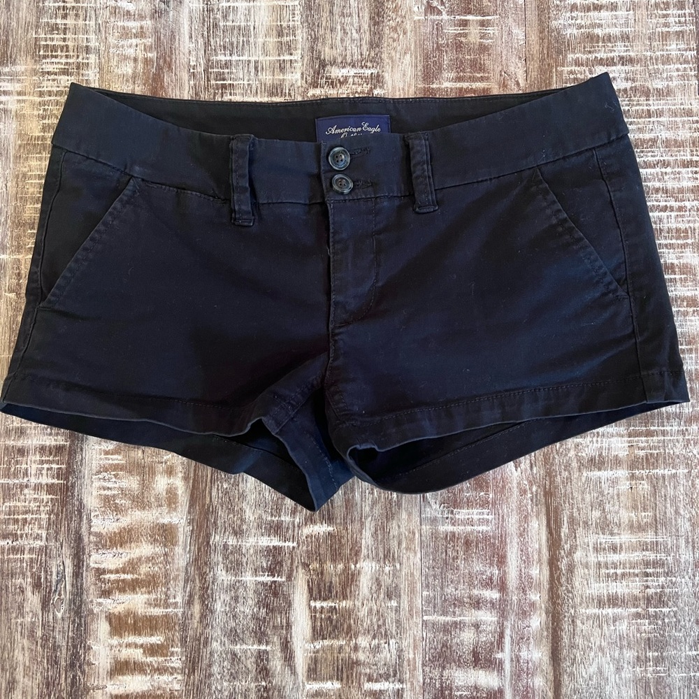 American Eagle black shorts (stretch) size 2 with 2.5” inseam